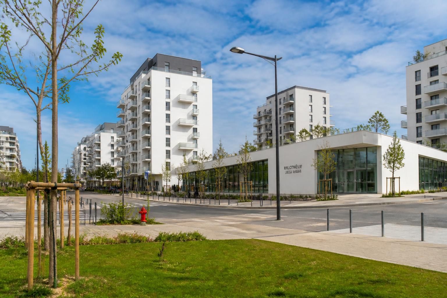 l'agence nationale pour la transformation et la revitalisation des quartiers urbains (anru) œuvre pour améliorer la qualité de vie dans les quartiers en renouvelant et développant les zones urbaines.